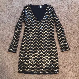 Black and gold long sleeve dress